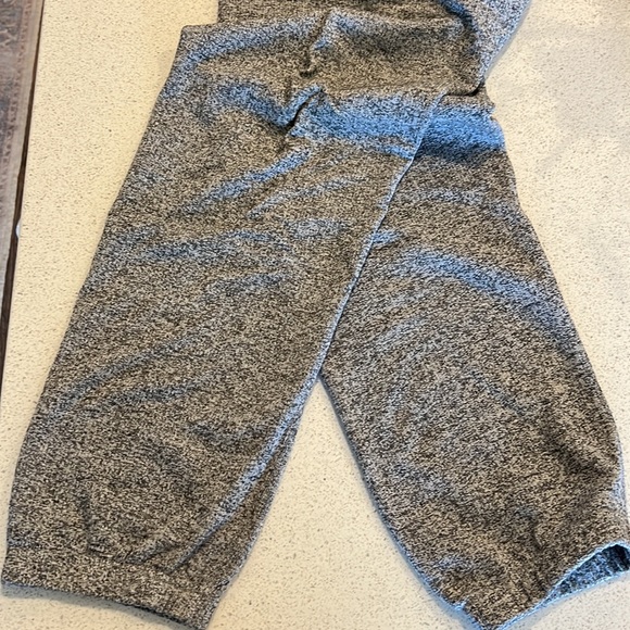 Roots Gray Sweatpants - Picture 6 of 7